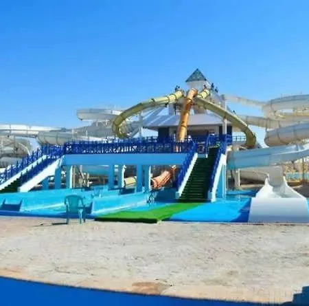 فيلا ترى البحر بقرية أندلسية مطروح بالتكييفات Mersa Matruh Exterior photo